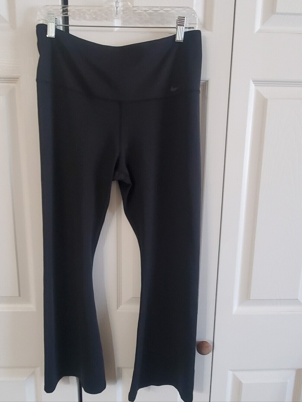 NIKE DRI FIT SZ XL  LIGHTWEIGHT PULL ON   ACTIVEWEAR. BLACK
